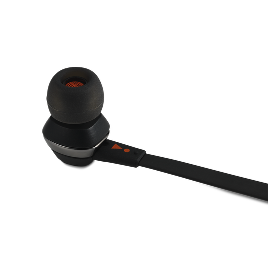 J22i - Black - High-performance In-Ear Headphones for Apple Devices - Detailshot 1