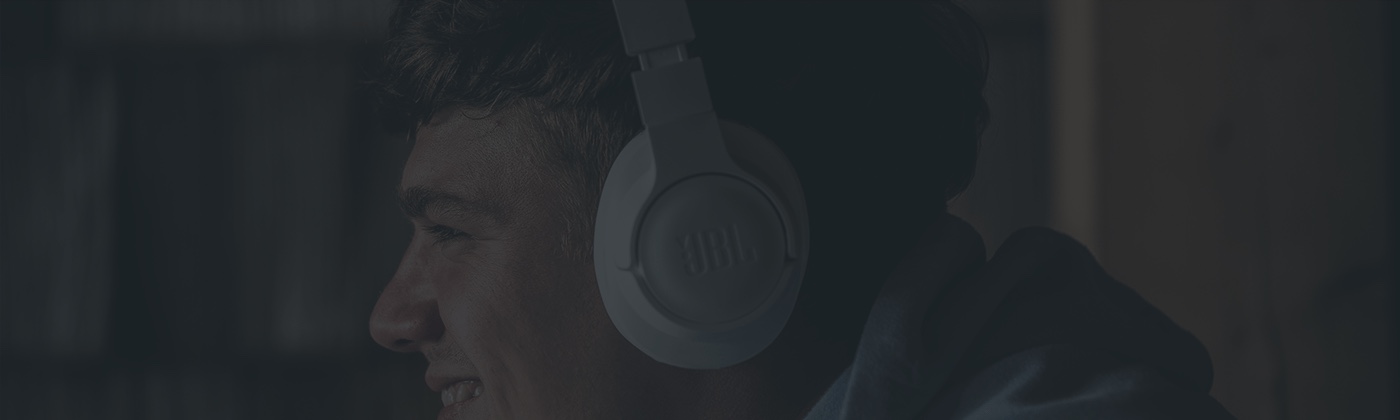 On-Ear vs Over-Ear Headphones: Specs, Performance, Use-Cases & More