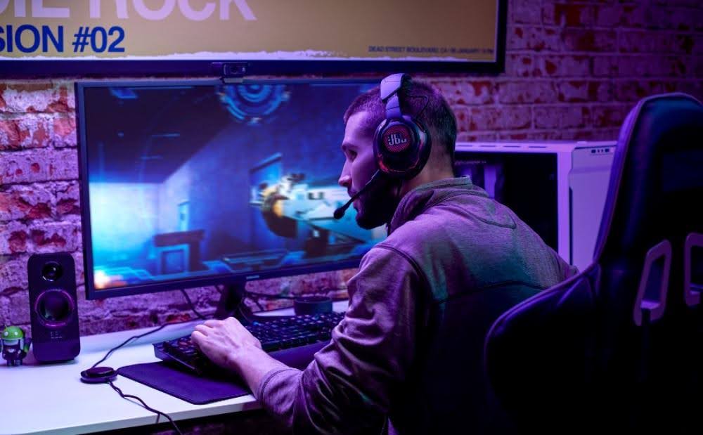 Are Soundbars Better Than Speakers for PCs?