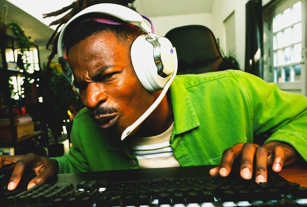 Gaming Headsets vs. Regular Headphones: Which to Choose for Gaming?