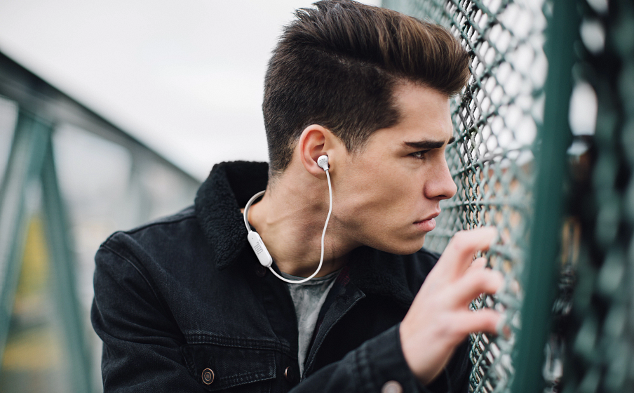 Jbl earbuds tune 125 deals