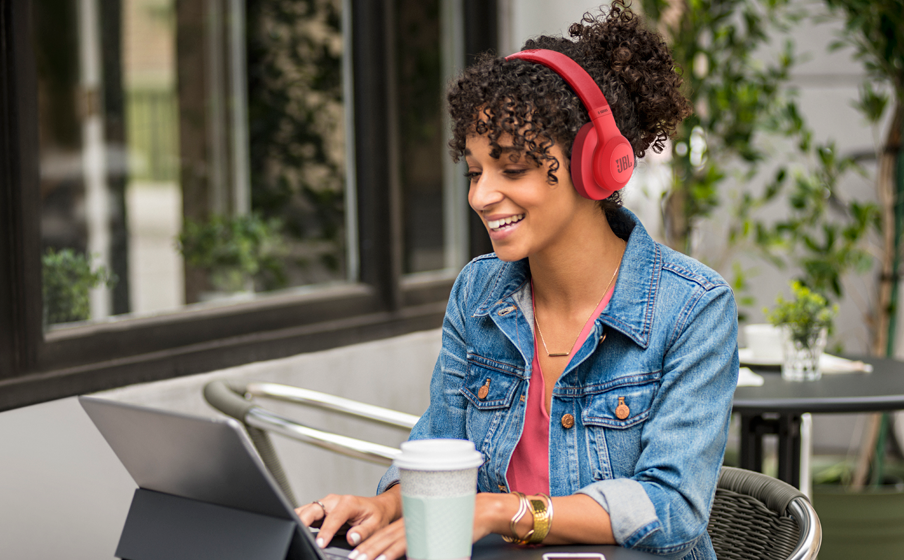 JBL E55BT | Wireless Over-Ear Headphones | JBL Australia