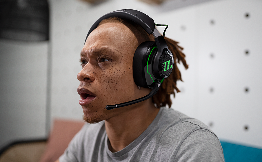 JBL ブラックとmint BIGFACE JBL LIVE 670NC Wireless Headphones - Black - JBLLIVE670NCBLKAM