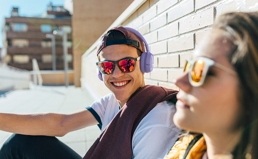 Bluetooth 5.3 with LE Audio*